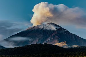 volcano cloud methane destruction